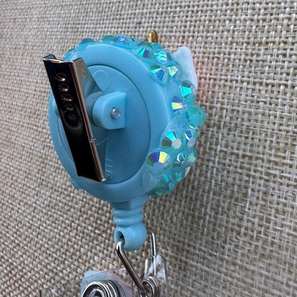 Unicorn badge reel with blue rhinestones - Picture 5 of 5